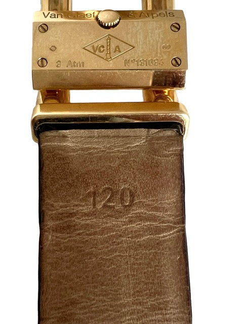 Van Cleef & Arpels, Montre Cadenas, Or jaune, Diamants et Cuir exotique