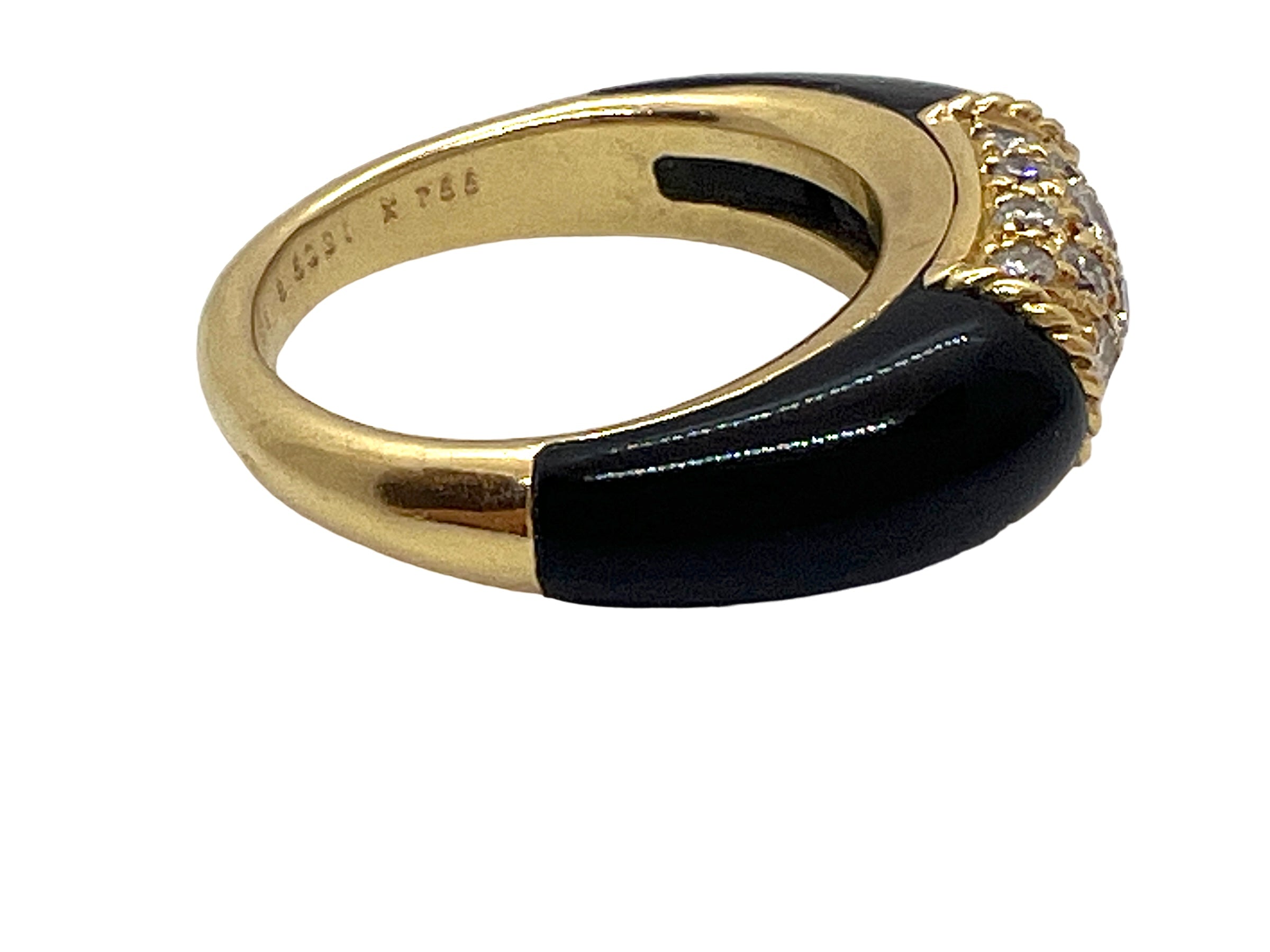Van Cleef & Arpels, "Philippine" ring in yellow gold, onyx and diamonds
