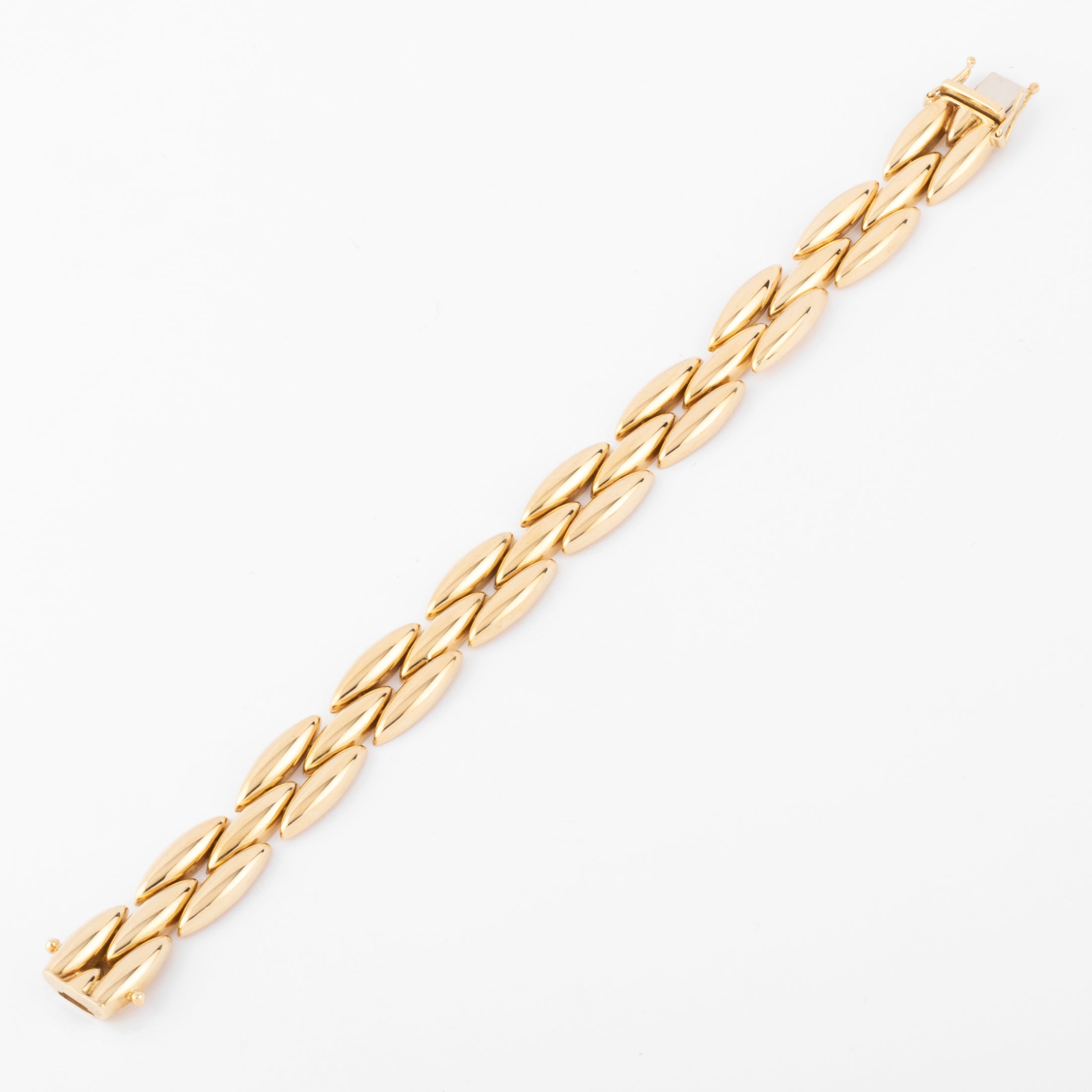 Bracelet or jaune de la maison Cartier modèle Gentiane