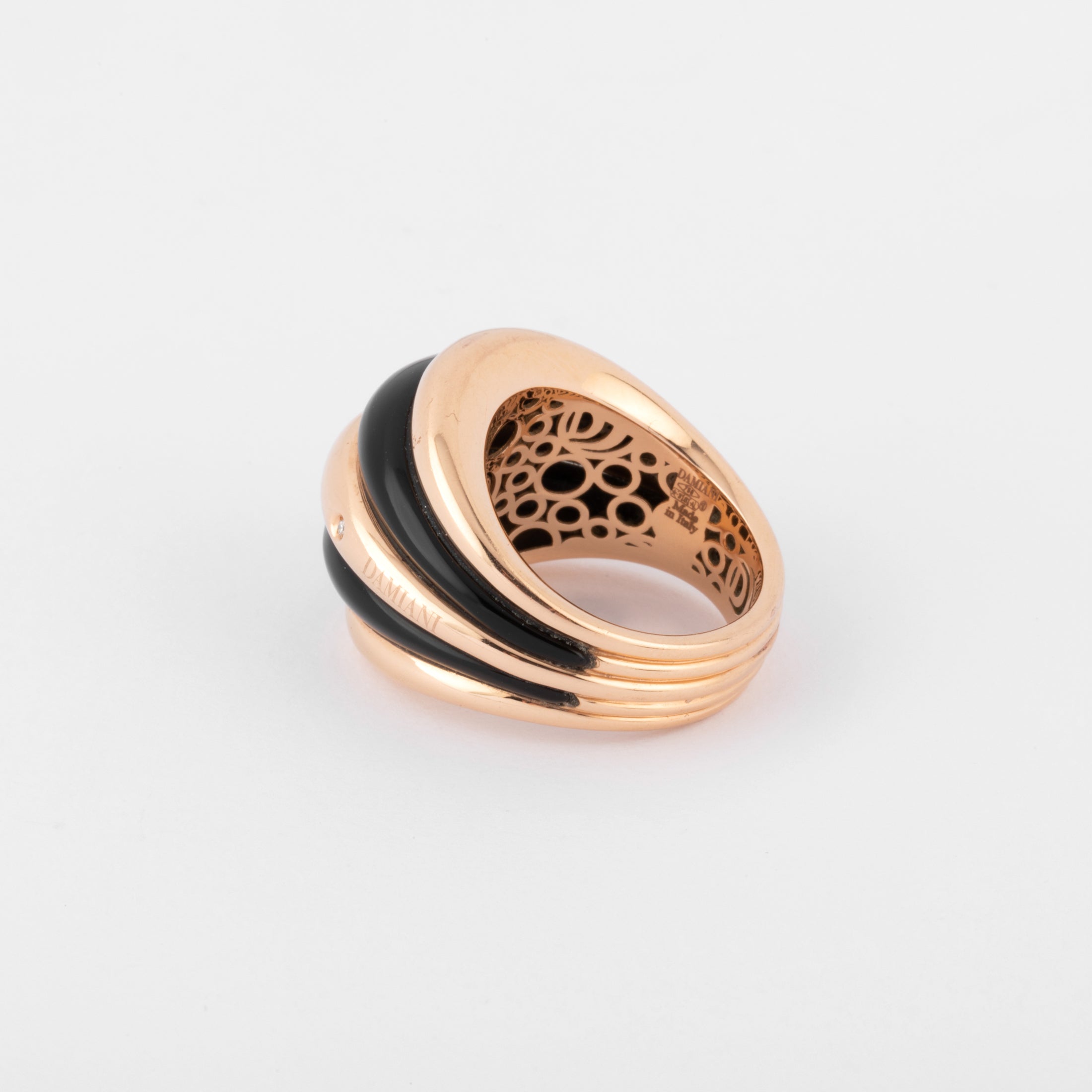 Rose gold and onyx bangle ring from Damiani