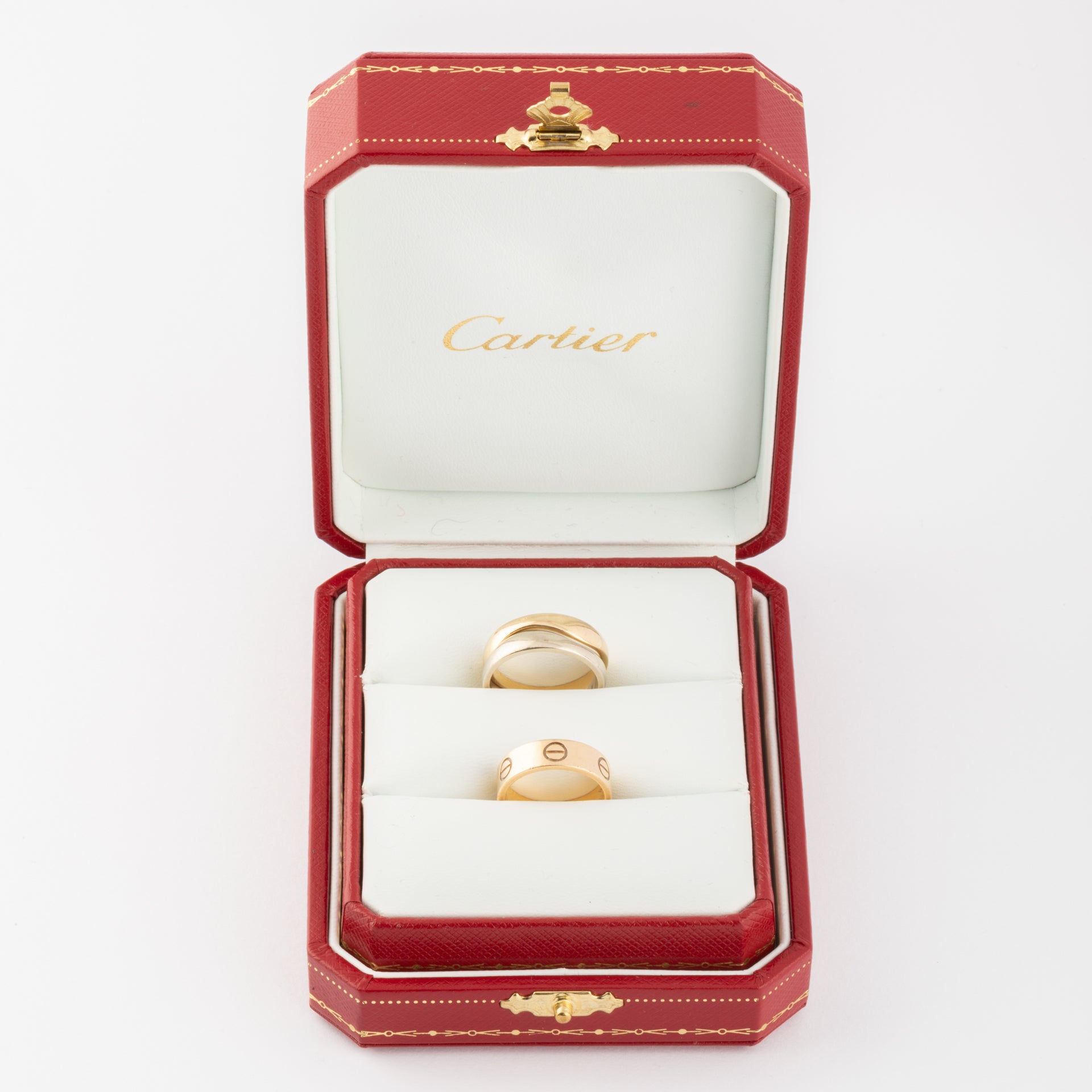 Bague "Love me " signée Cartier