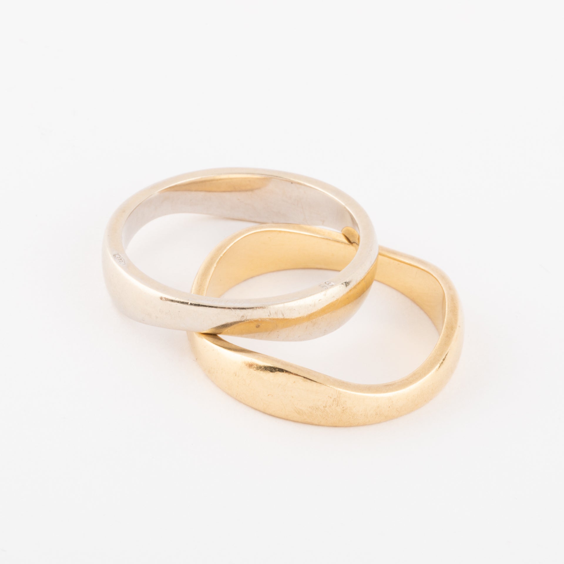 Bague "Love me " signée Cartier