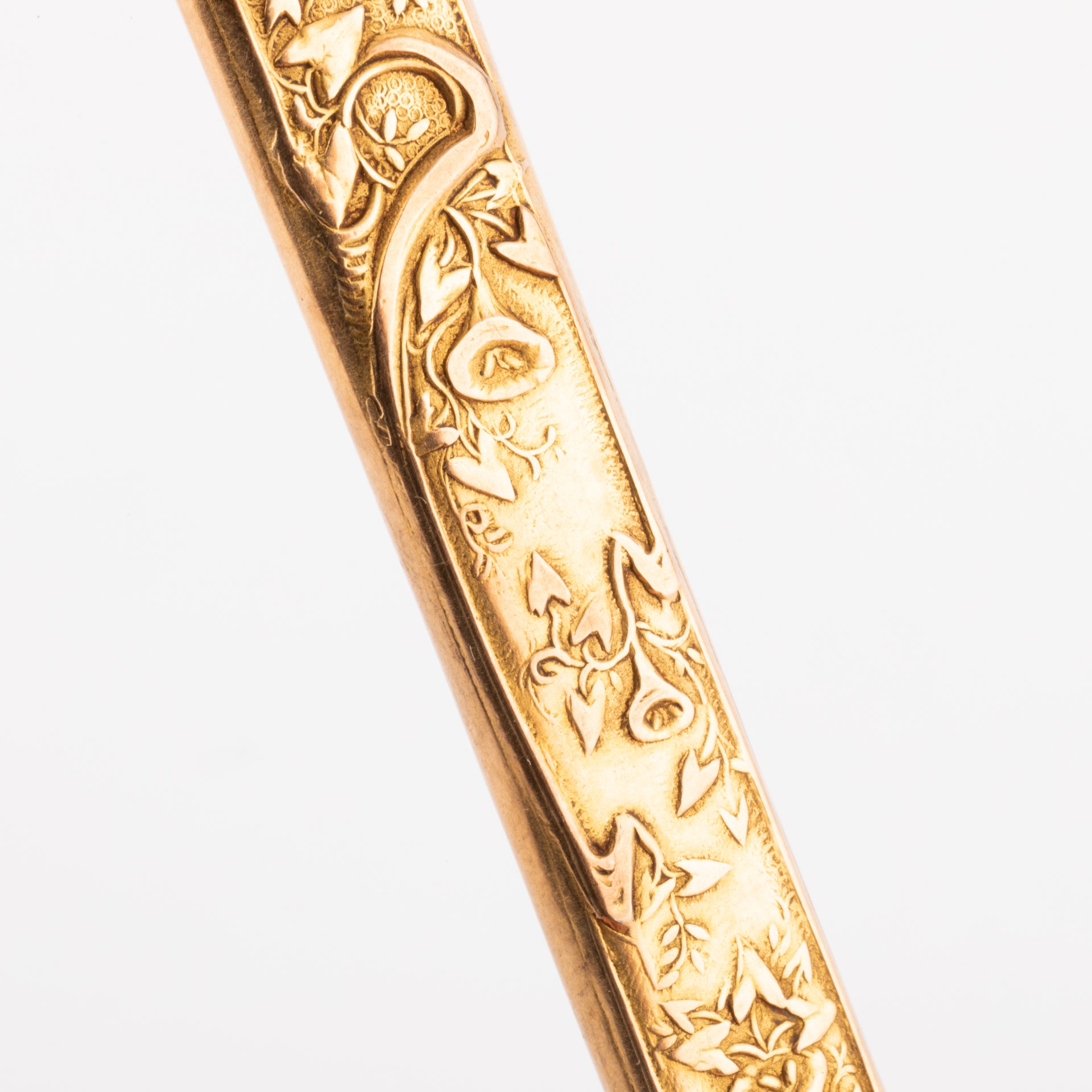 Gold needle holder