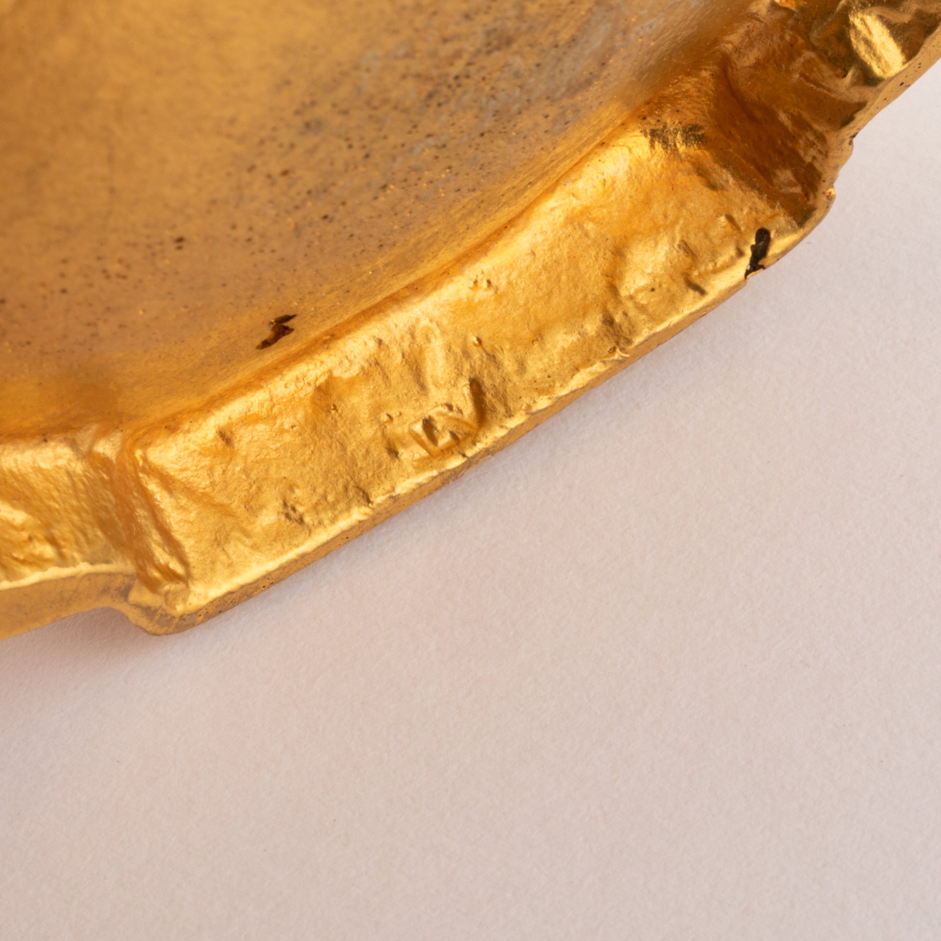 Shell box signed Line Vautrin