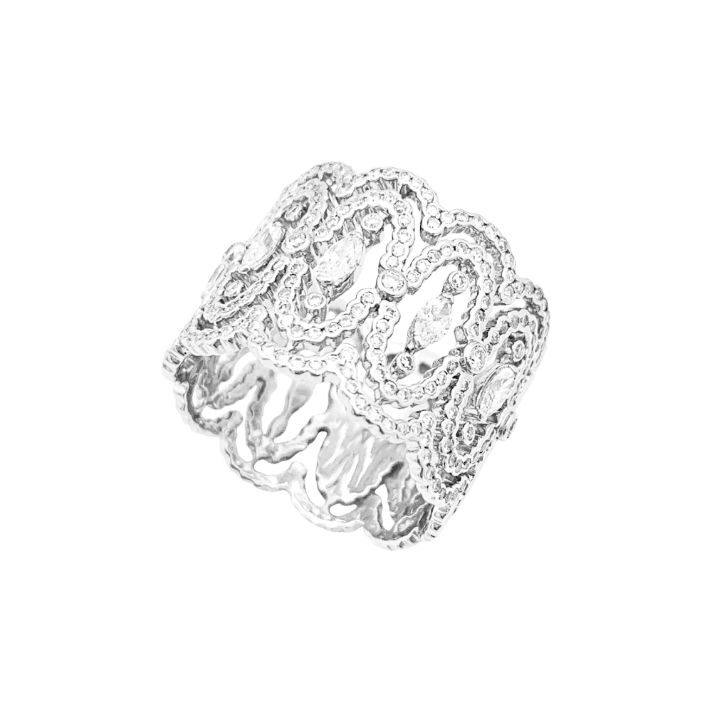 Bague Messika, "Arabesque", or blanc, diamants.
