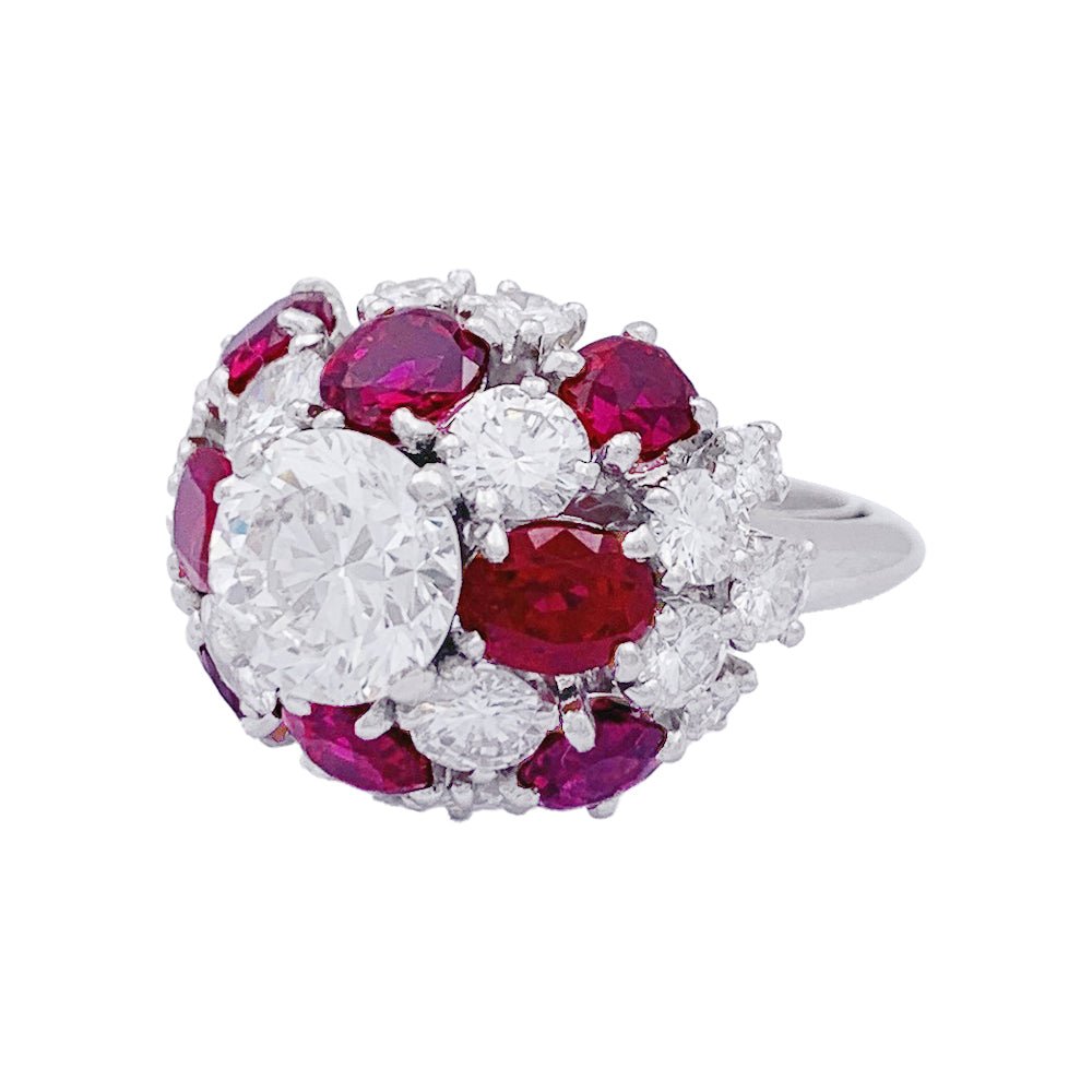 Bague platine, diamants, rubis. - Maison Eloe