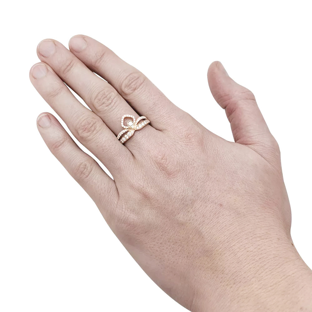 Bague Chaumet "Joséphine - Eclat Floral" en or rose, diamants.