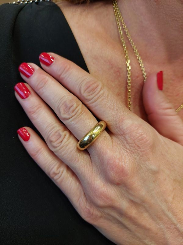 BAGUE JONC SIGNÉE CHAUMET
