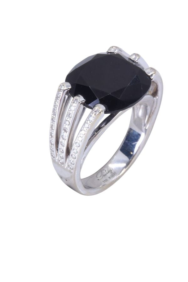 Poiray "thread" ring with onyx and diamonds in white gold