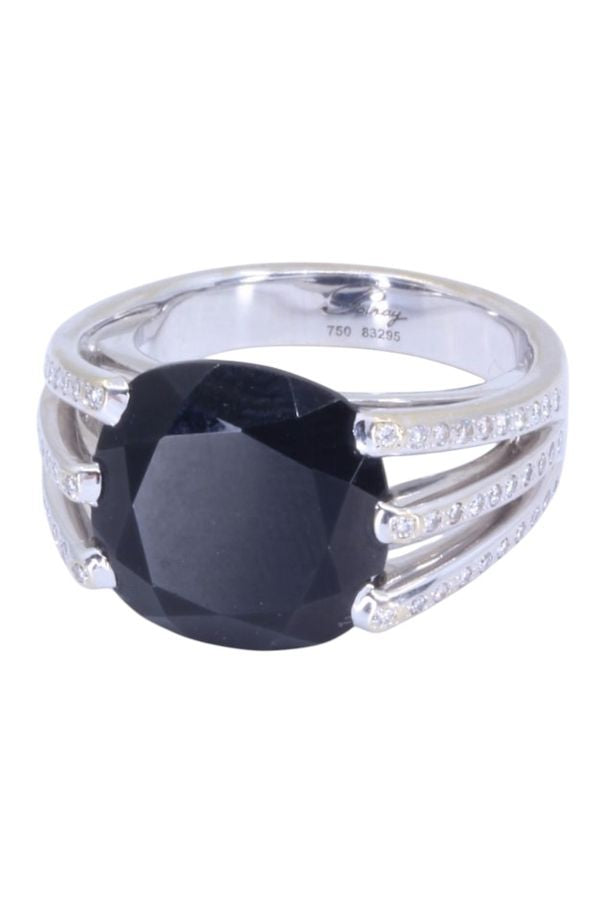 Poiray "thread" ring with onyx and diamonds in white gold