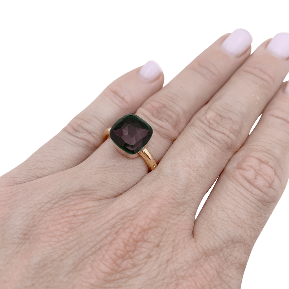 Bague Pomellato, collection "Nudo Classic", or rose et grenat.
