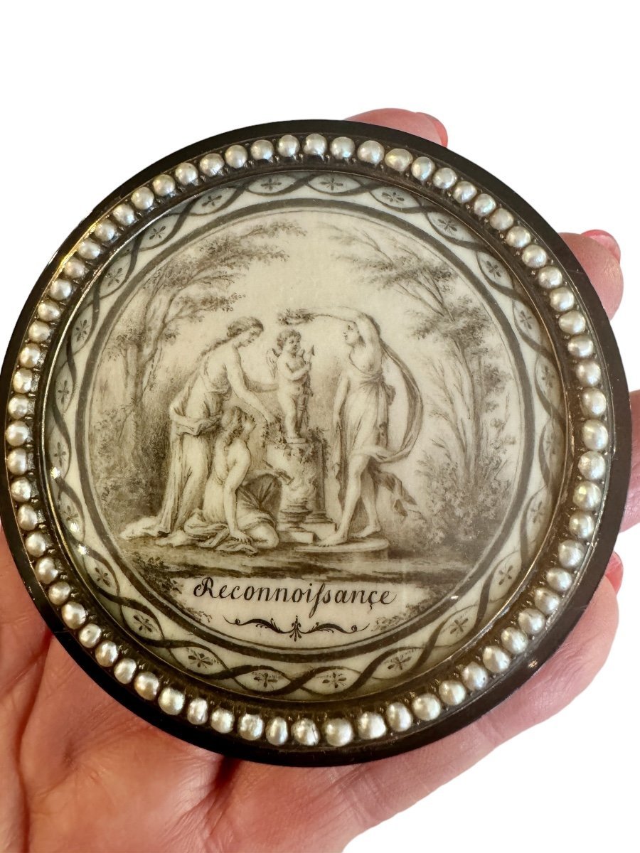 Drageoir En écaille Et Or, époque Directoire par Mathias Roger - Maison Eloe