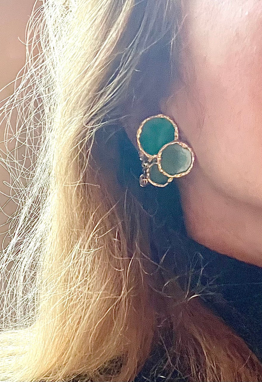 Vintage Malachite earrings, yellow gold, hallmark of Maitre Etablissement Richard.