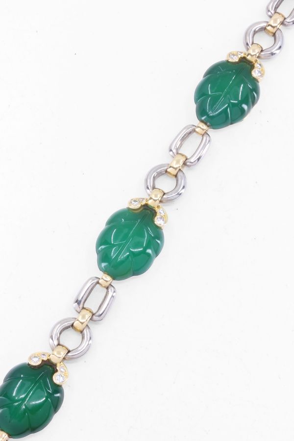 Bracelet CARTIER vintage deux Or et Calcédoine Diamants