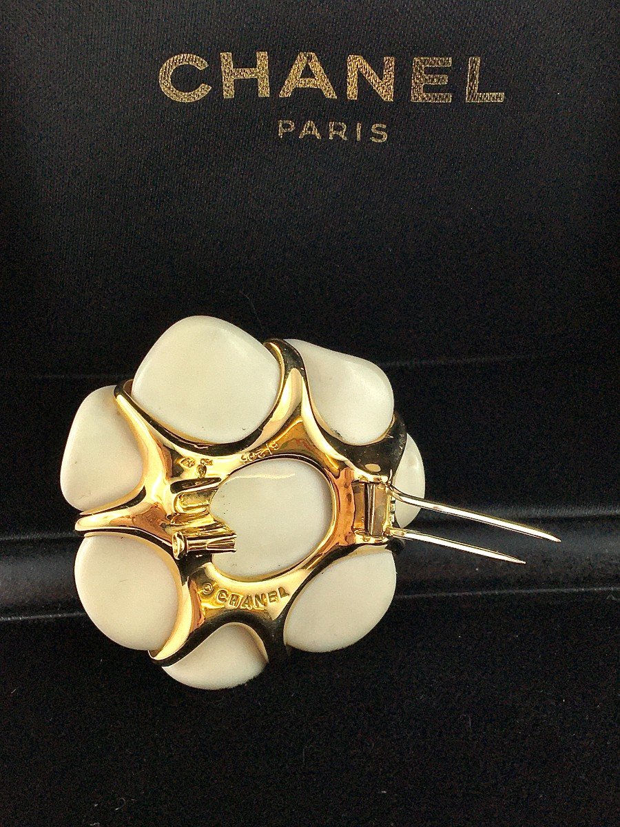 Chanel, White Cacholong Camellia Brooch in Yellow Gold in its Case