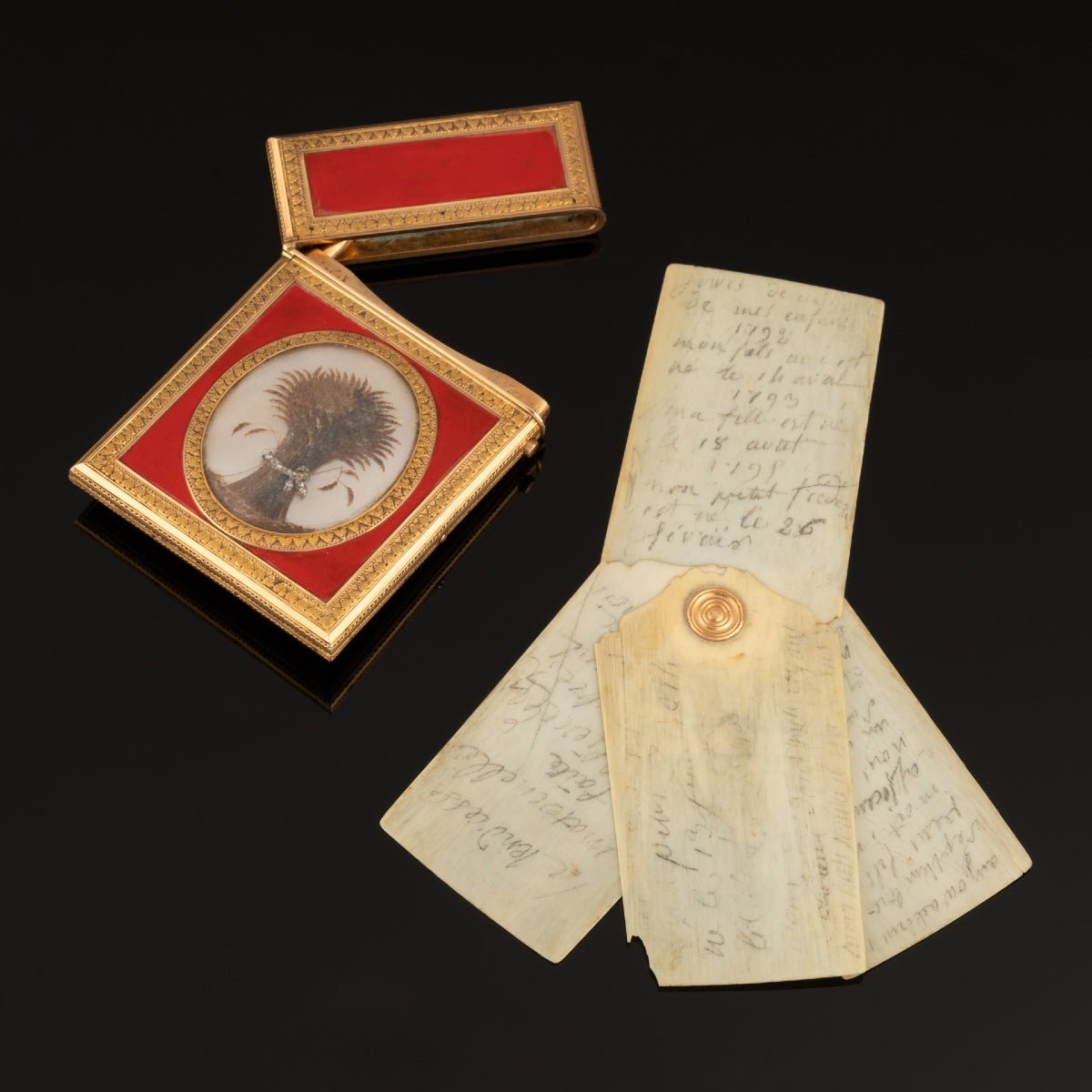Louis XVI Carnet de Bal Laque et Or par Nicolas Meunière - Maison Eloe