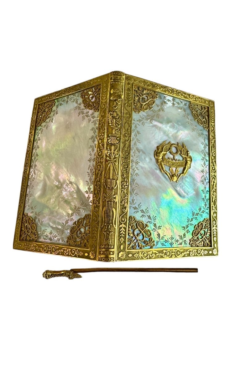 Carnet De Bal d'époque Charles X Nacre et Bronze doré