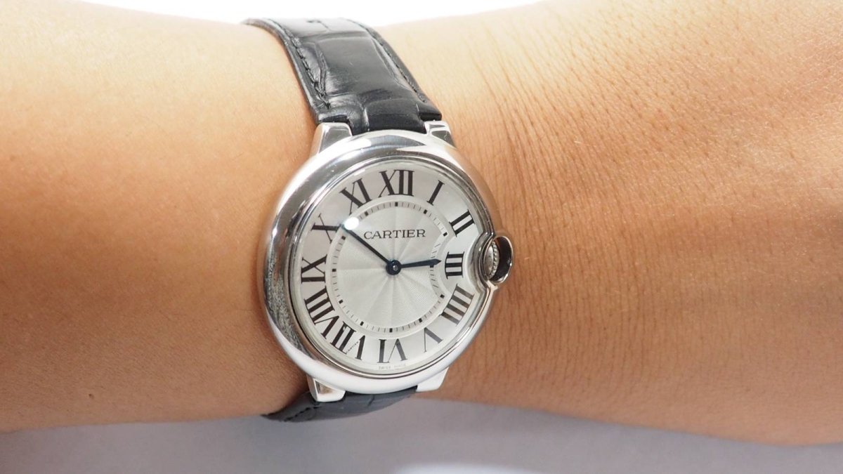 Cartier Montre Ballon Bleu 3005 acier sur cuir - Maison Eloe