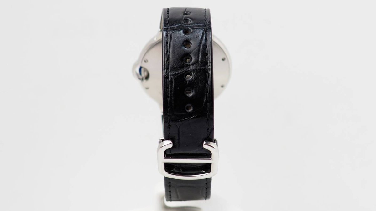Cartier Montre Ballon Bleu 3005 acier sur cuir - Maison Eloe