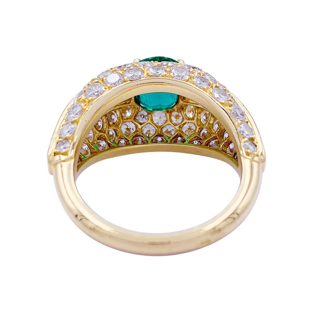 Bague or jaune, émeraude coussin et pavage diamants. - Maison Eloe