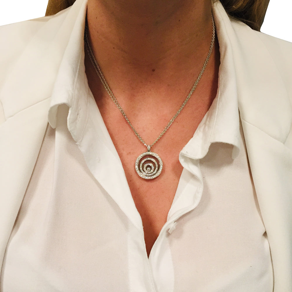 Chaîne et pendentif Chopard "Happy Spirit" en or blanc, diamants