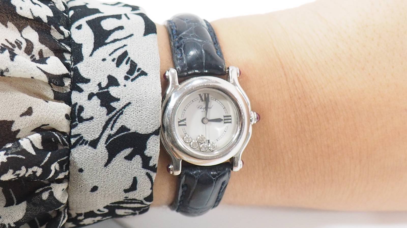 Chopard, Happy Sport Mini Watch with Moving Diamonds in Steel