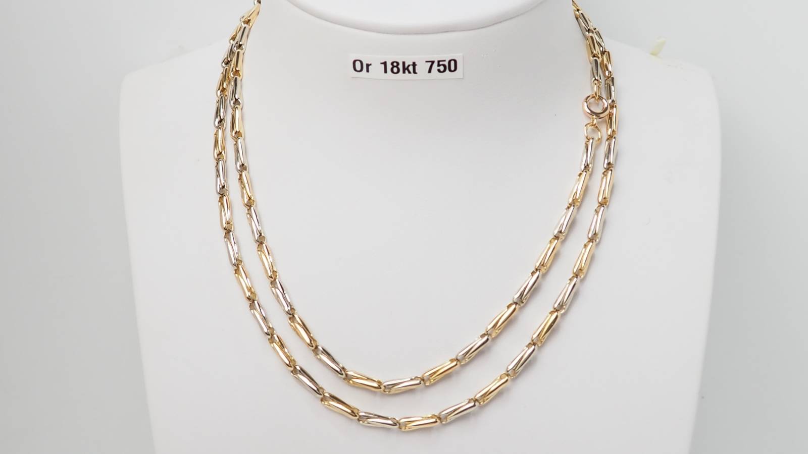 Cartier, Yellow Gold Oatmeal Necklace