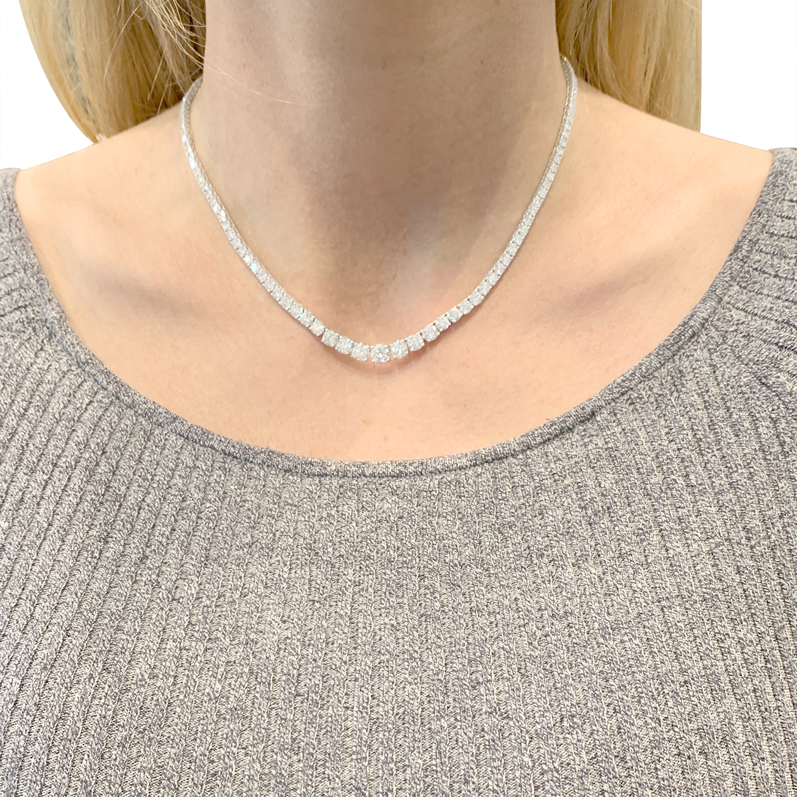 Collier rivière or blanc et diamants.