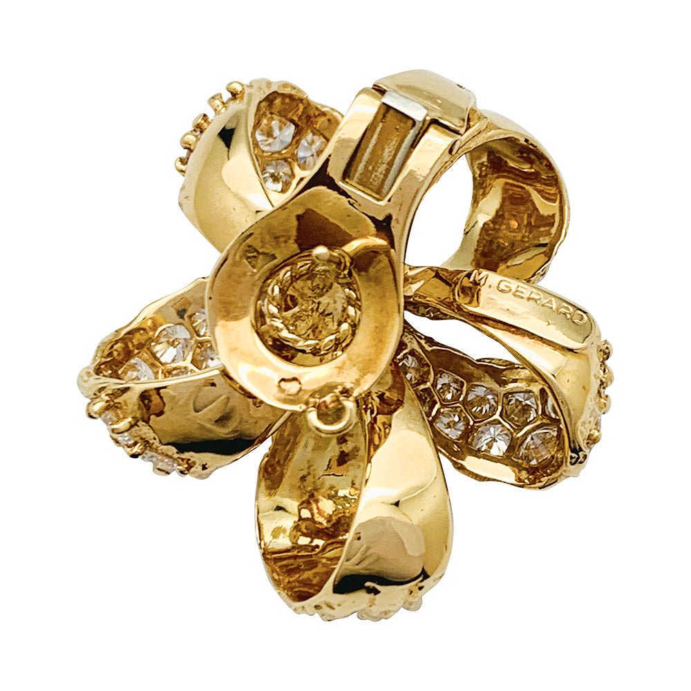 Grosses boucles d’oreilles fleurs M.Gérard en or jaune et diamants - Maison Eloe