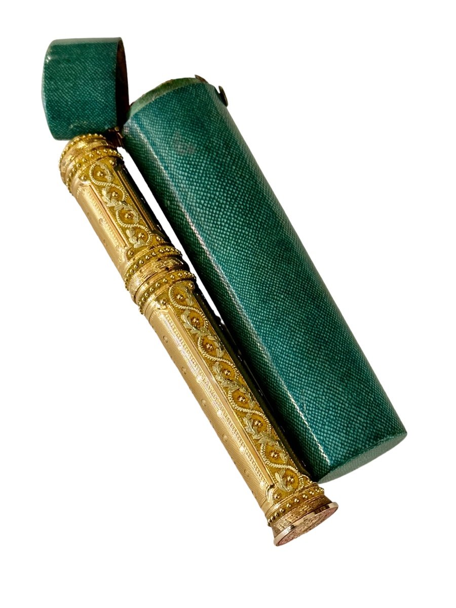 Etui à Cire à cacheter en Or Ecrin en Galuchat époque Louis XVI