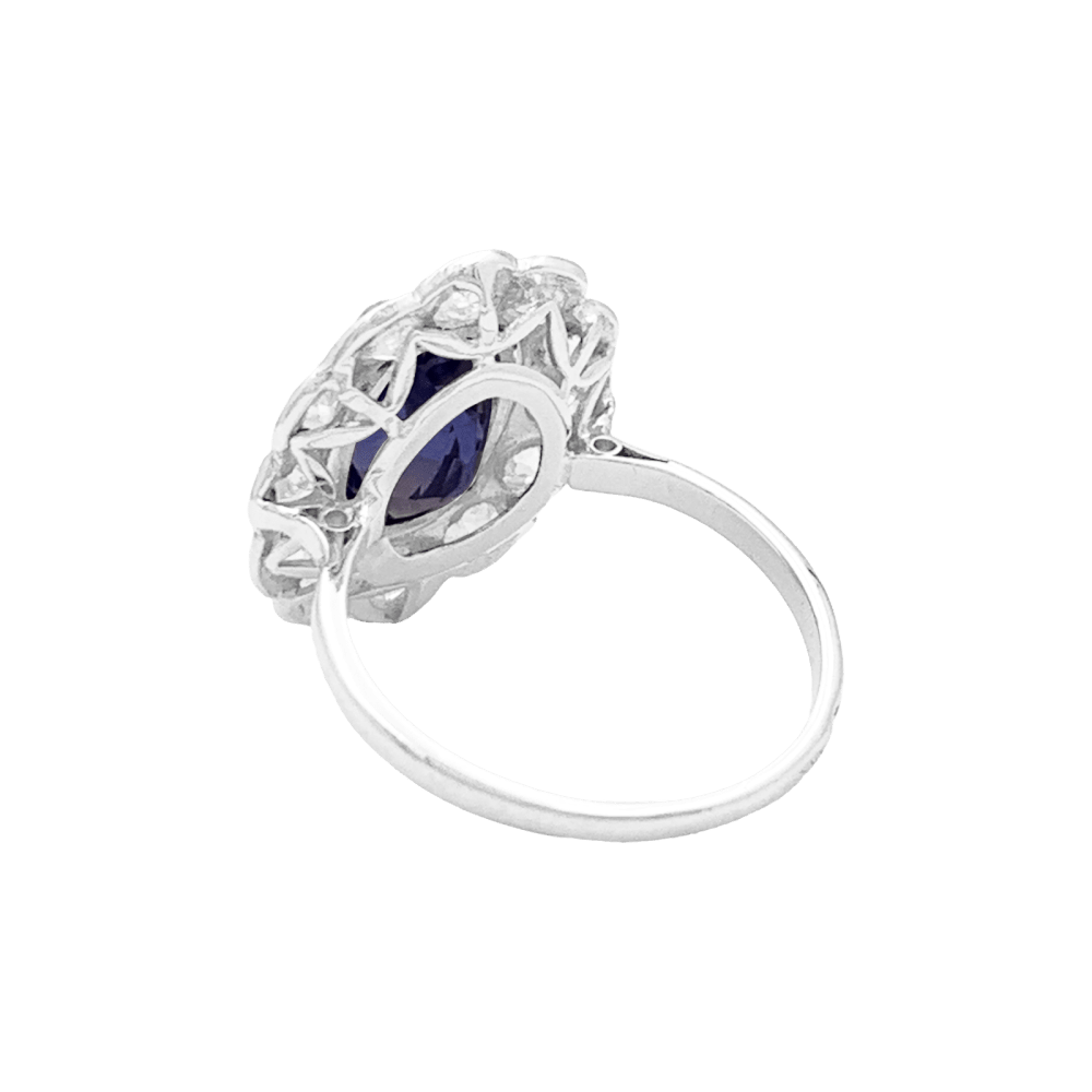 Bague pompadour platine, saphir et diamants.