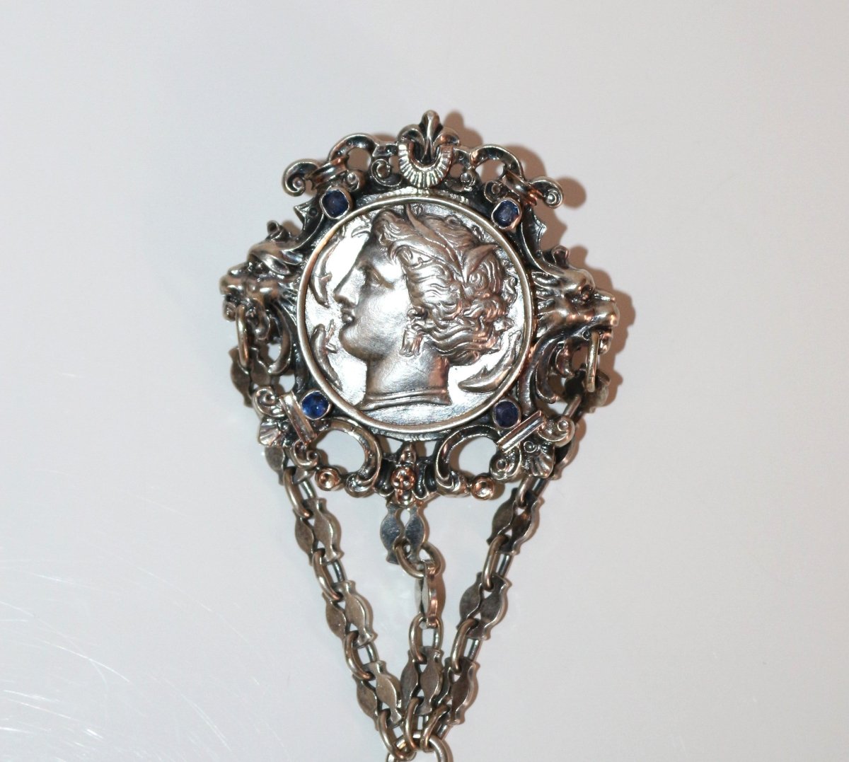 Broche châtelaine ancienne monnaie grecque argent 1880 - Maison Eloe