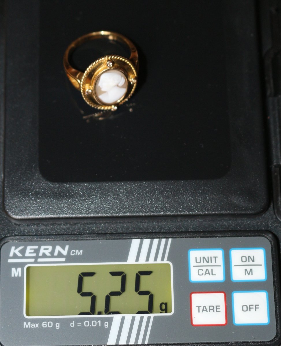 Bague ancienne camée coquille sur or jaune XIXe - Maison Eloe