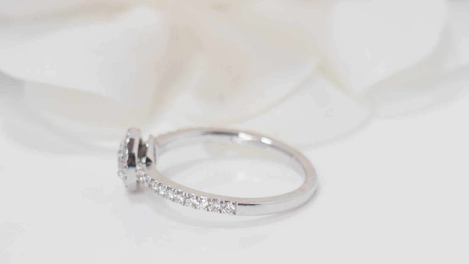 Messika solitaire ring Diamonds on white gold
