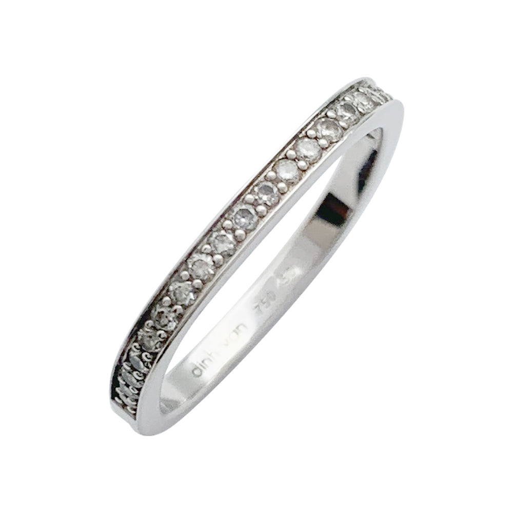 Alliance Dinh Van, "Carrée", or blanc et diamants.