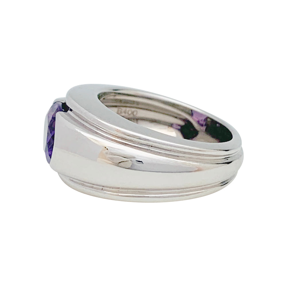 Bague Boucheron, "Roxane", or blanc améthyste.
