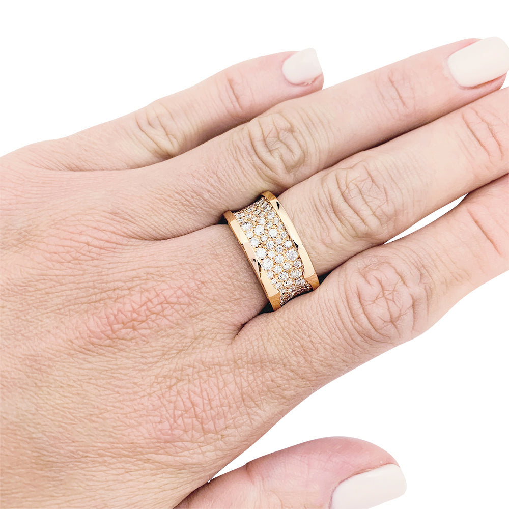 Bague Bulgari "B.Zero1" en or rose et diamants.