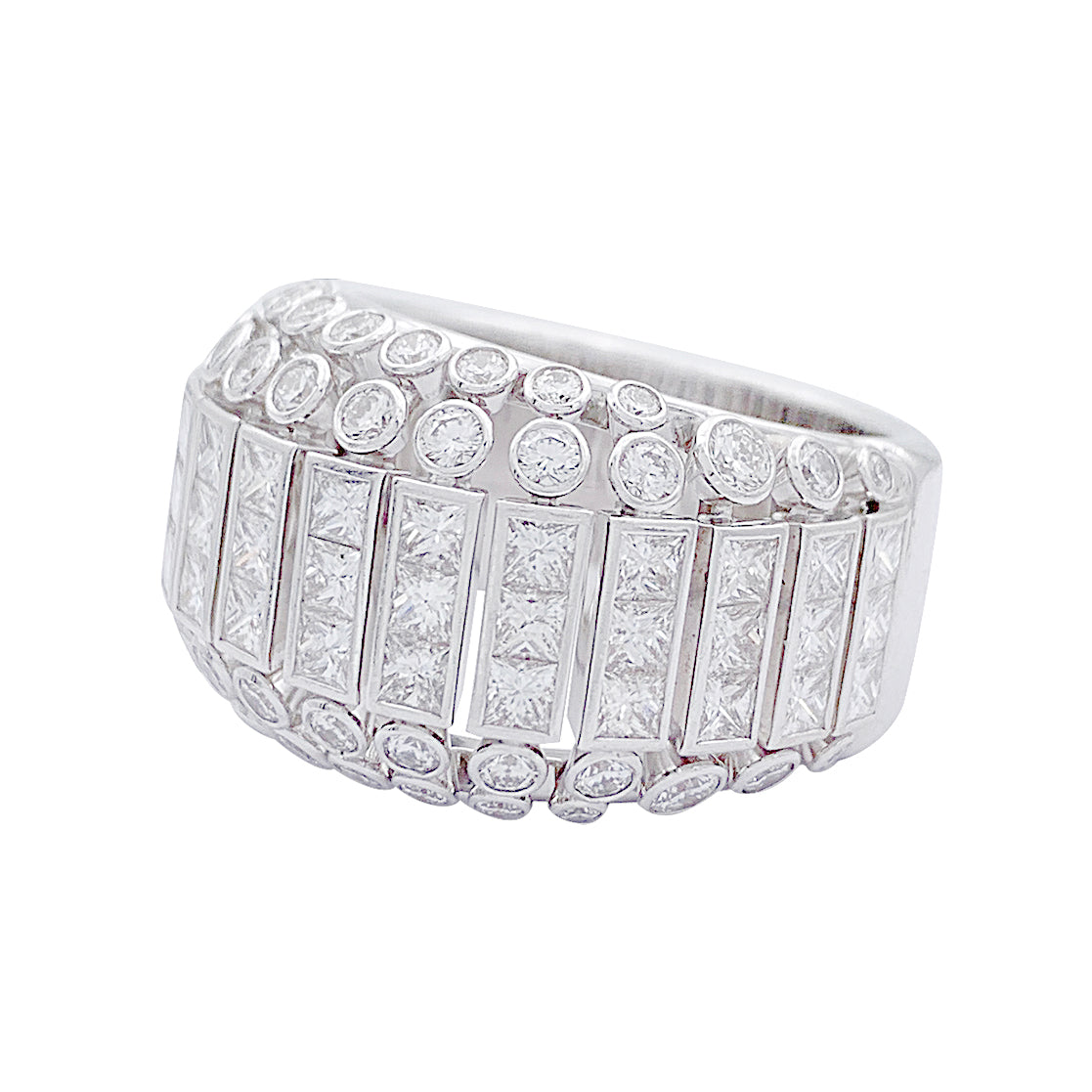 Bague Cartier, "Couronne", or blanc, diamants.