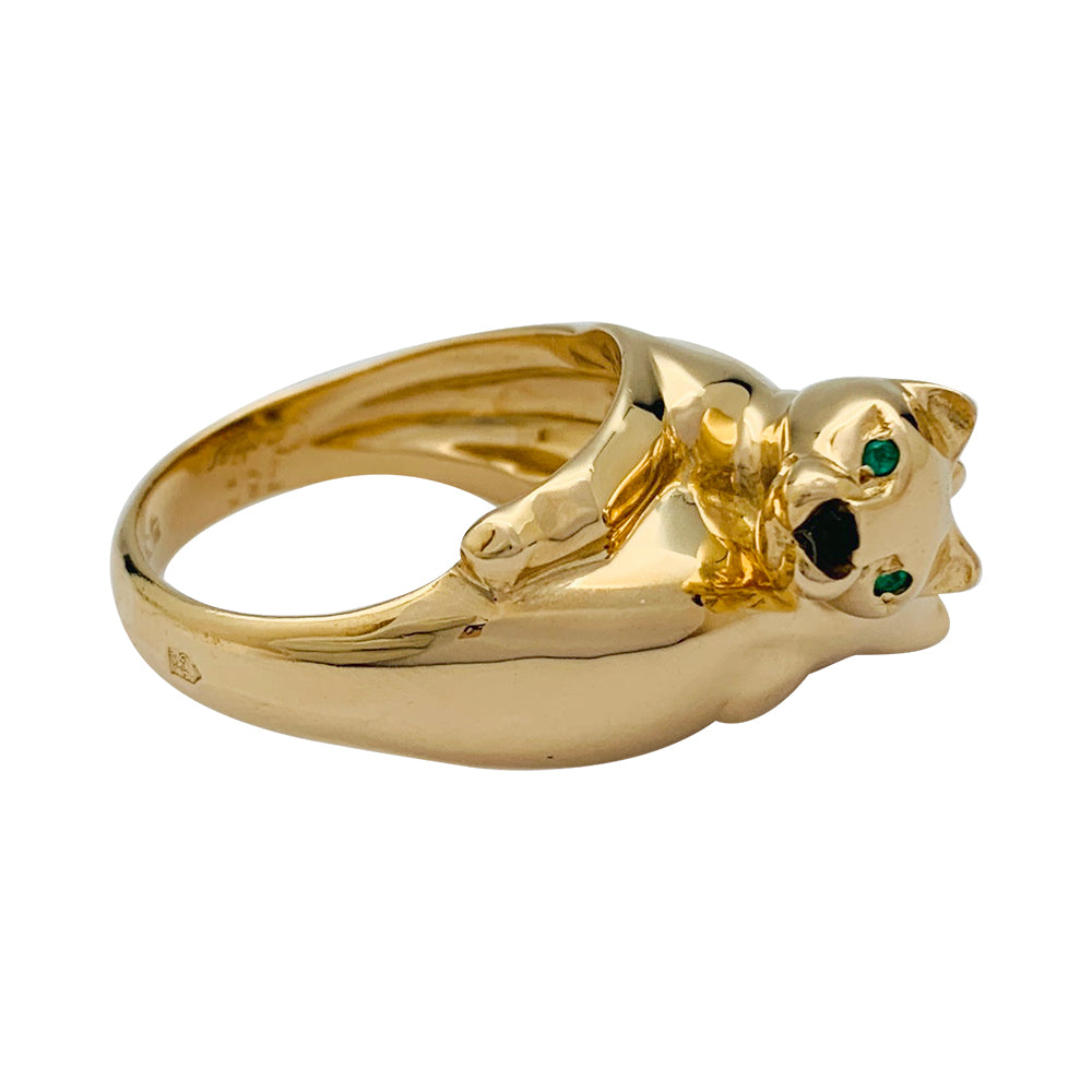 Cartier ring, "Kozra", in yellow gold, emerald, onyx.