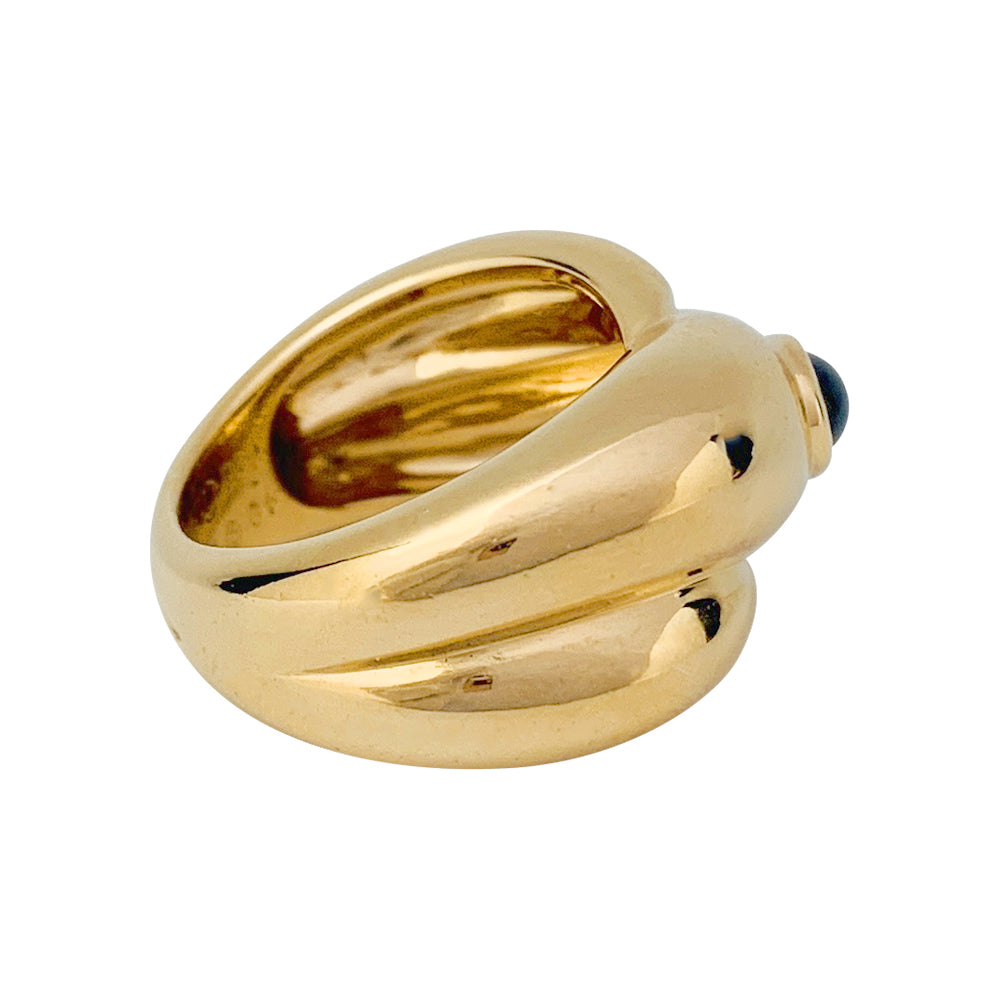 Vintage Cartier ring, "Coliseum", yellow gold, sapphire.