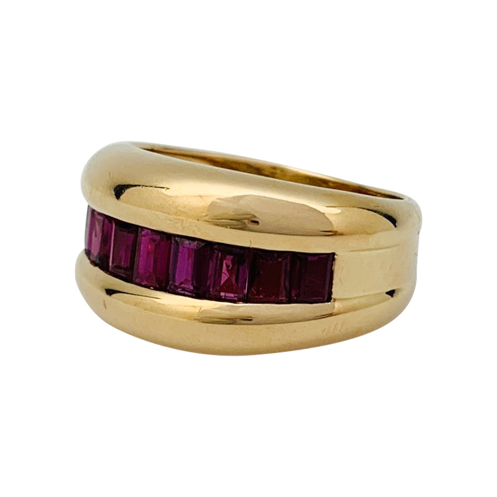Cartier ring, "Odin", yellow gold, calibrated rubies.