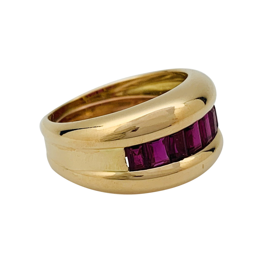 Cartier ring, "Odin", yellow gold, calibrated rubies.