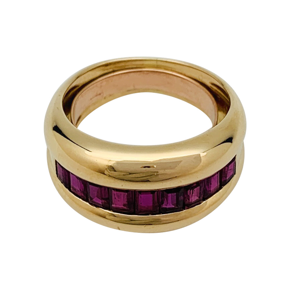 Cartier ring, "Odin", yellow gold, calibrated rubies.