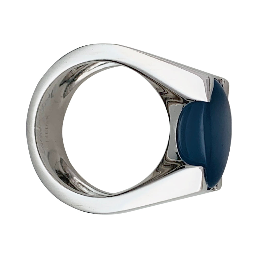 Cartier ring, "Tankissime", white gold, blue chalcedony.
