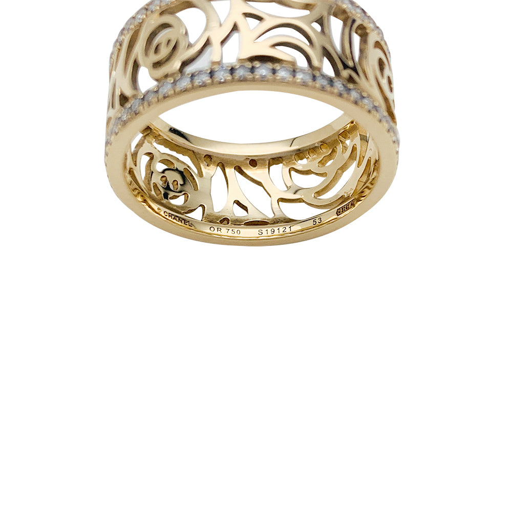 Chanel ring, "Camélia", in yellow gold, diamonds.
