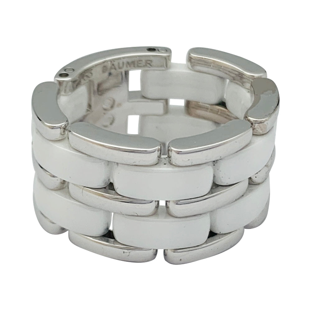 Chanel "Ultra" large model ring in white gold and white ceramic.