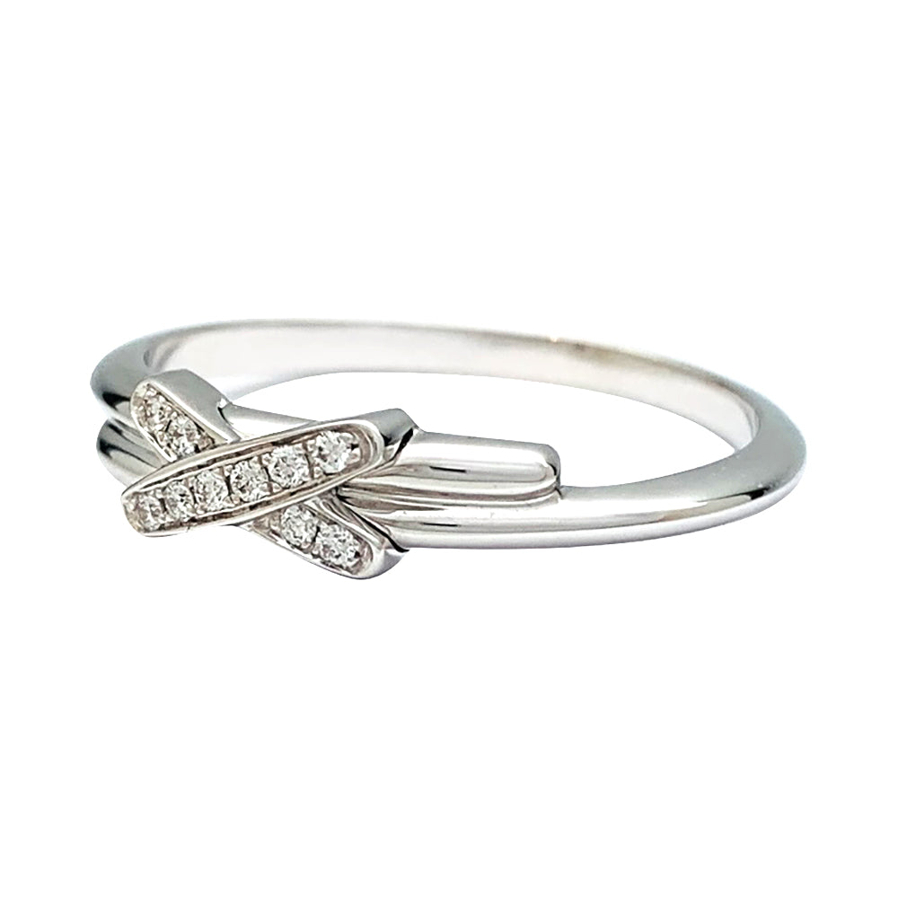 Chaumet ring, "Jeux de Liens", white gold and diamonds.
