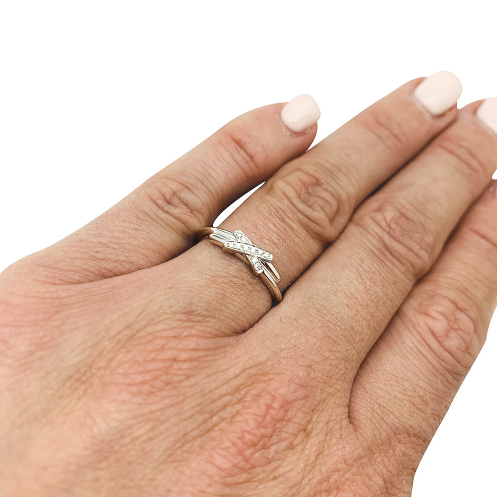 Chaumet ring, "Jeux de Liens", white gold and diamonds.