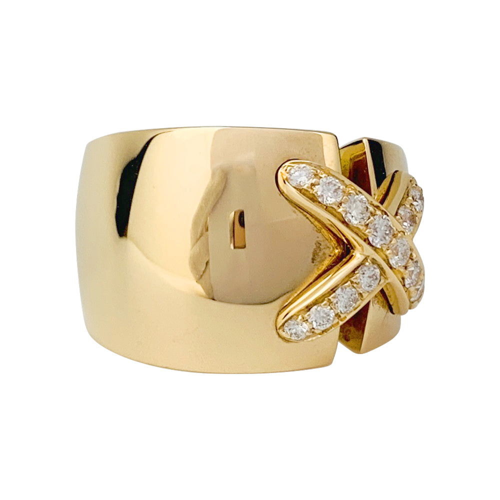 Chaumet ring, "Liens" large model, yellow gold, diamonds.