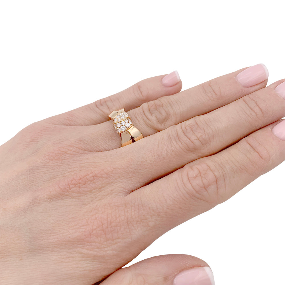 Bague Chaumet, "Liens Séduction", or rose et diamants.